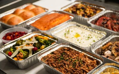 Local nonprofits and businesses offer free Thanksgiving meals