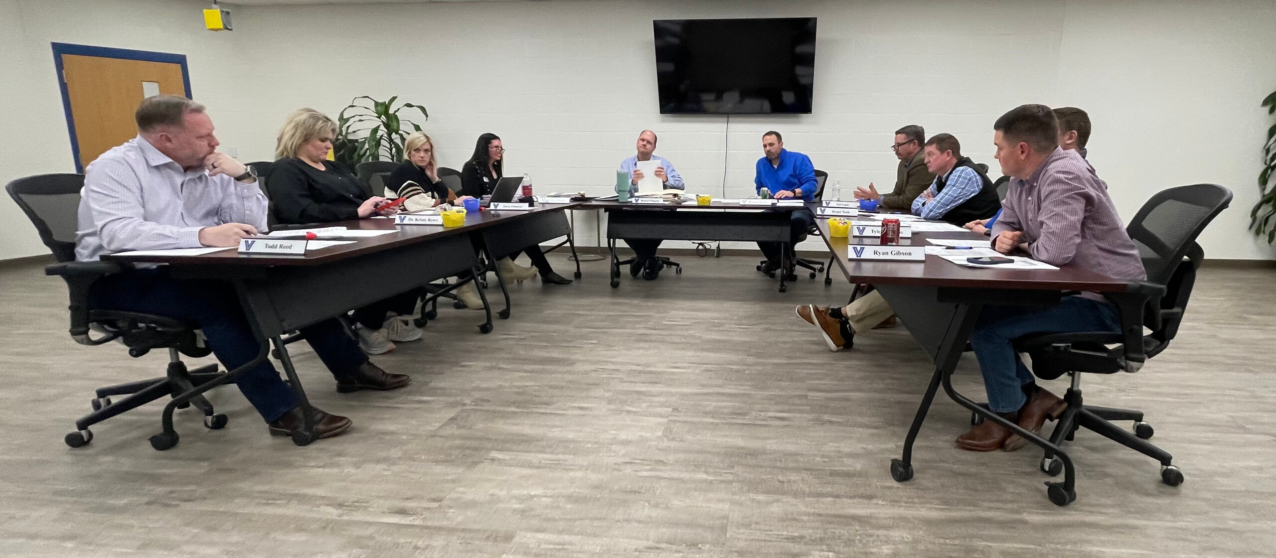 valley-view-school-board-discusses-progress-on-construction-projects